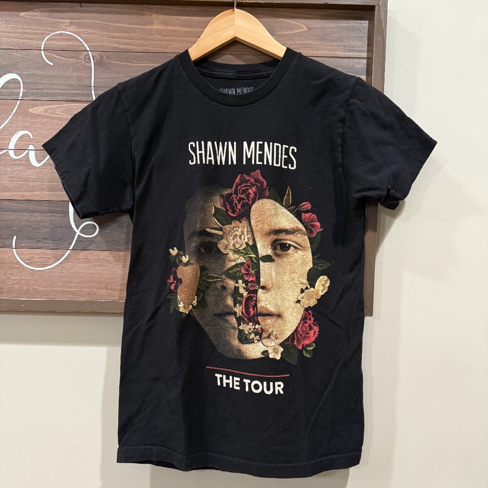 SHAWN MENDES THE TOUR CONCERT T-SHIRT 2019 UNISEX SMALL Short Sleeve Like New